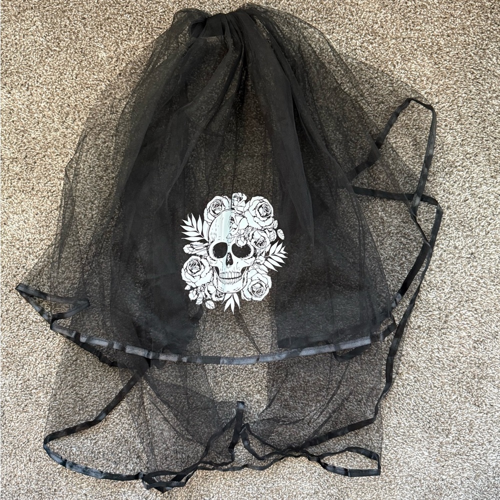 Black Skull Veil